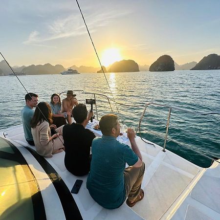 Hotel Scarlet Pearl Cruises - Wonder On Lan Ha Bay Hạ Long Exterior foto